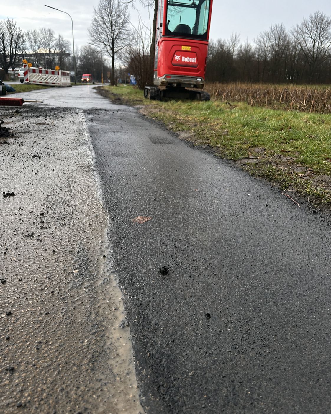 Fachgerecht wiederhergestellte Asphaltfläche